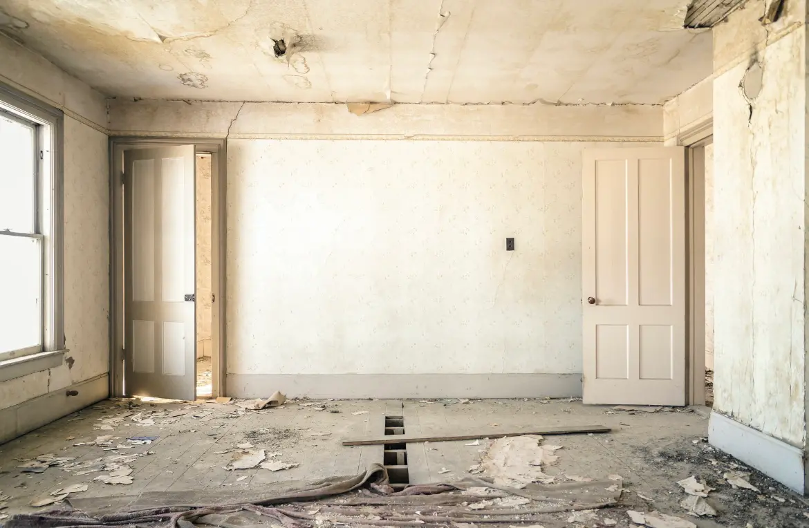 Waste disposal crew managing a cleanout project in Taymouth